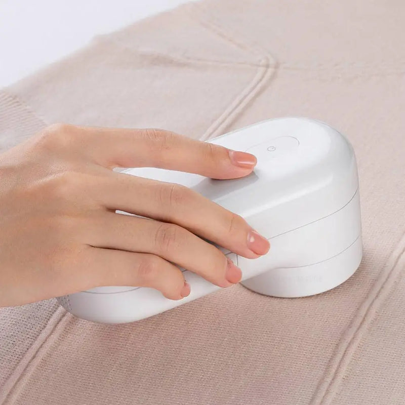 "Revive Your Wardrobe: XIAOMI MIJIA Lint Removers - Effortlessly Restore Clothing to Its Pristine Condition!" - Blitzshopp.com